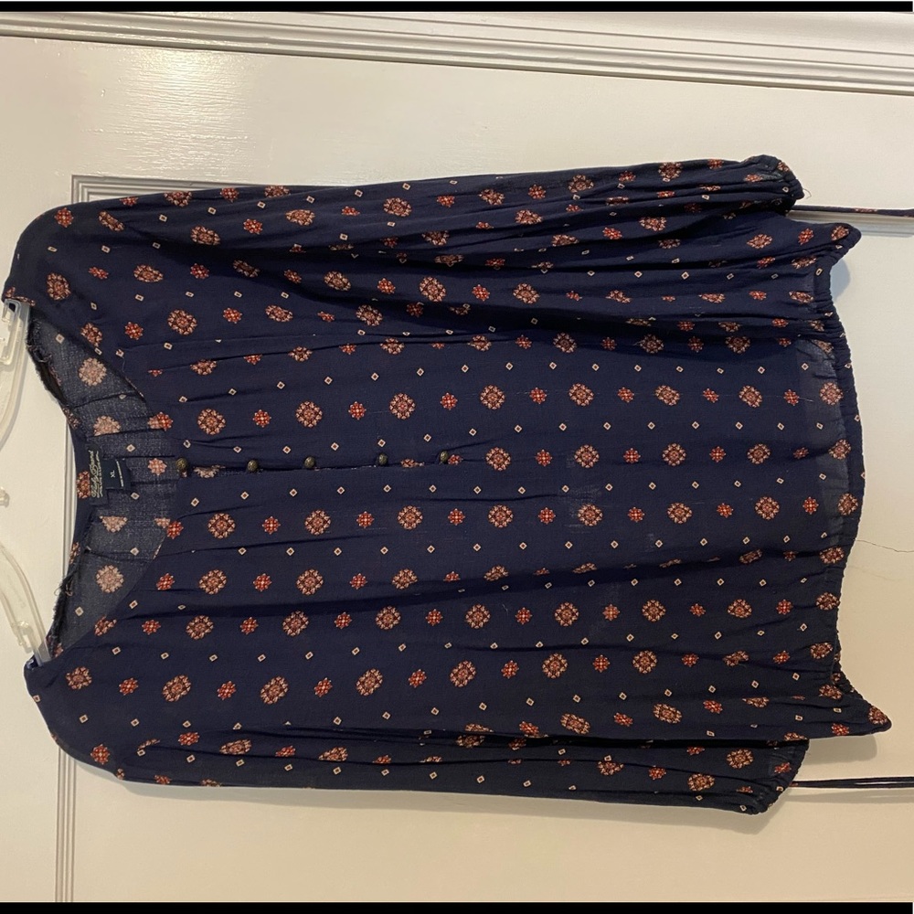 Lucky brand flowy blouse. Size XL. Used but good condition. Kinda sheer